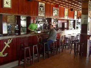 Blue Beach 坎皮卡福特 酒店